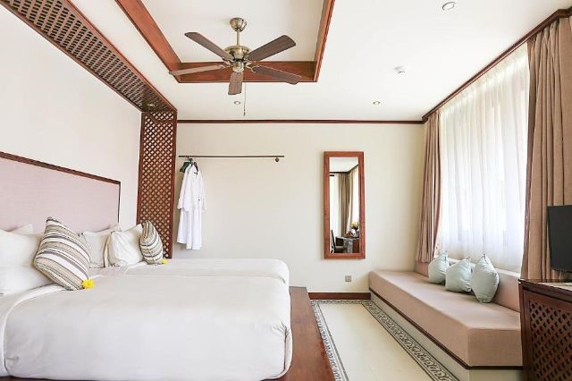 Phòng Deluxe Twin Pool